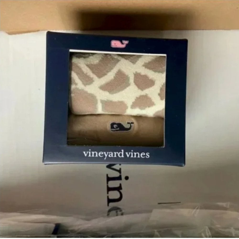NWT Vineyard Vines Giraffe Geo 2-Pack Socks